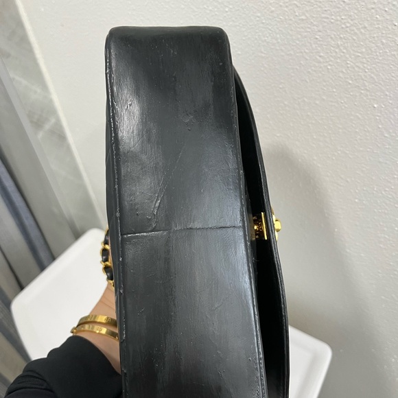 CHANEL Black Crossbody Bag with Gold Chain - Picture 15 of 16